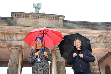 Photocall zur Silvestershow 'Celebrate at the Gate - Willkommen 2022' in Berlin