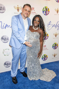 Nimi Adokiye und Danny Eley Celebrity Babyparty in West Hollywood