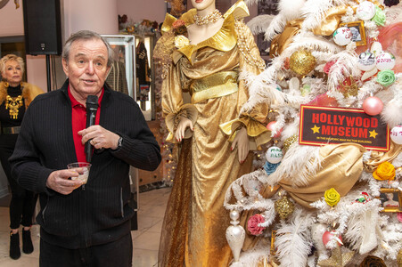 Weihnachtsbaumschmücken im Hollywood Museum in Los Angeles