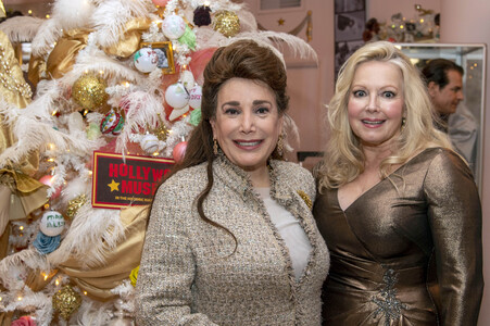 Weihnachtsbaumschmücken im Hollywood Museum in Los Angeles