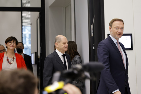 Pressetermin zur Unterzeichnung des Koalitionsvertrages in Berlin