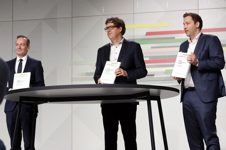 Pressetermin zur Unterzeichnung des Koalitionsvertrages in Berlin