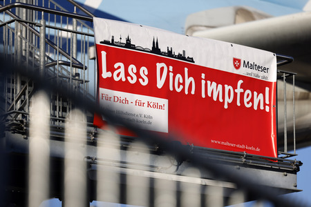 Impfaktion im historischen Airbus in Köln