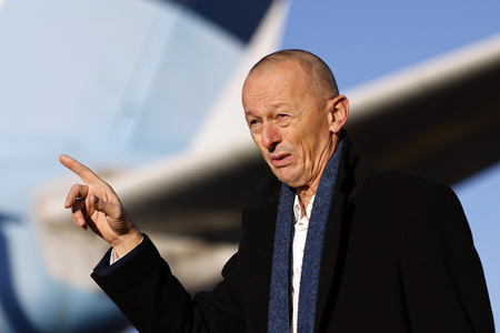 Impfaktion im historischen Airbus in Köln