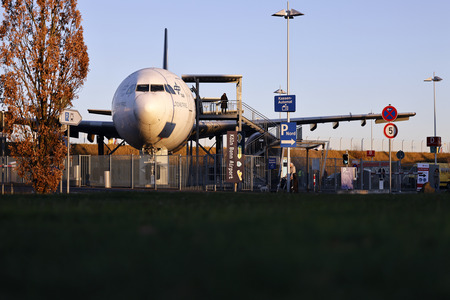 Impfaktion im historischen Airbus in Köln