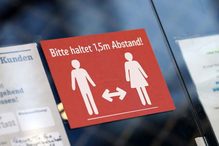 Symbolfoto Mindestabstand
