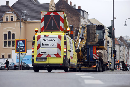 Symbolfoto Schwertransport