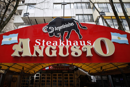 Symbolfoto Steakhaus