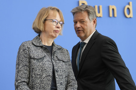 Bundespressekonferenz Vorstellung der Herbstprojektion 2024 der Bundesregierung in Berlin