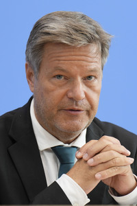 Bundespressekonferenz Vorstellung der Herbstprojektion 2024 der Bundesregierung in Berlin