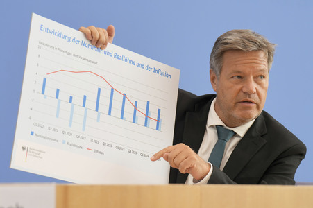 Bundespressekonferenz Vorstellung der Herbstprojektion 2024 der Bundesregierung in Berlin