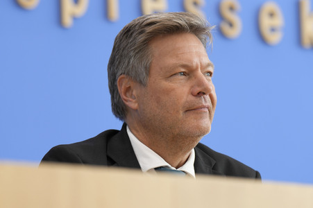 Bundespressekonferenz Vorstellung der Herbstprojektion 2024 der Bundesregierung in Berlin