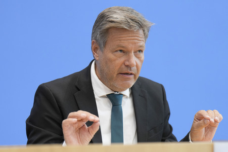 Bundespressekonferenz Vorstellung der Herbstprojektion 2024 der Bundesregierung in Berlin