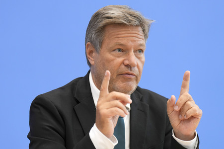 Bundespressekonferenz Vorstellung der Herbstprojektion 2024 der Bundesregierung in Berlin