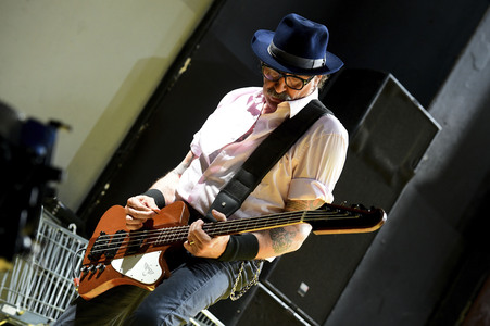 Konzert von Einstürzende Neubauten in Hannover