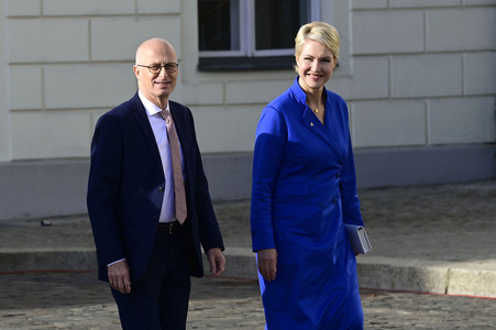Begrüßung des amerikanischen Präsidenten Joe Biden im Schloss Bellevue in Berlin
