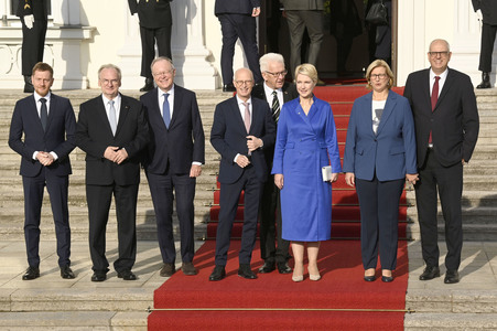 Begrüßung des amerikanischen Präsidenten Joe Biden im Schloss Bellevue in Berlin