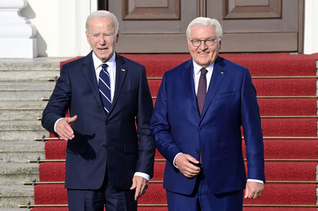 Begrüßung des amerikanischen Präsidenten Joe Biden im Schloss Bellevue in Berlin