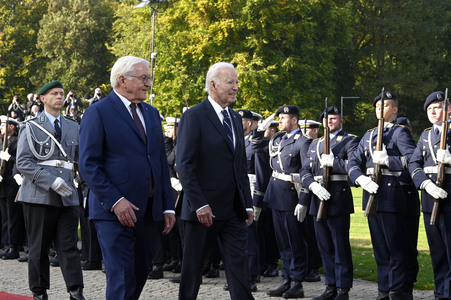 Begrüßung des amerikanischen Präsidenten Joe Biden im Schloss Bellevue in Berlin