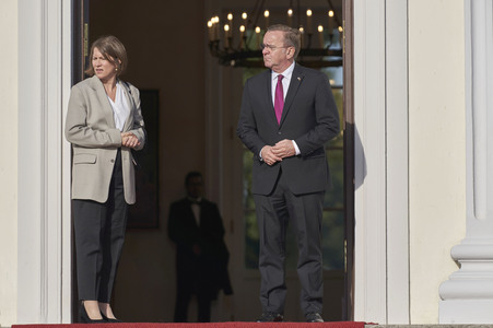 Begrüßung des amerikanischen Präsidenten Joe Biden im Schloss Bellevue in Berlin