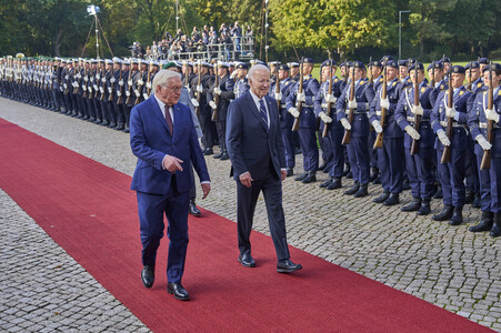 Begrüßung des amerikanischen Präsidenten Joe Biden im Schloss Bellevue in Berlin