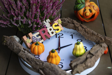 Symbolfoto Zeitumstellung im Herbst