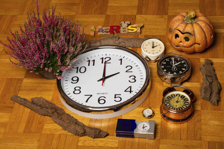 Symbolfoto Zeitumstellung im Herbst