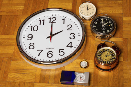 Symbolfoto Zeitumstellung im Herbst