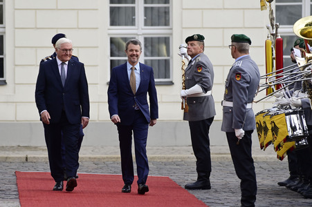 Begrüßung von König Frederik X. von Dänemark und Königin Mary von Dänemark in Berlin