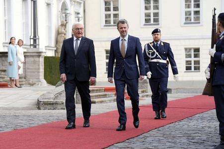 Begrüßung von König Frederik X. von Dänemark und Königin Mary von Dänemark in Berlin