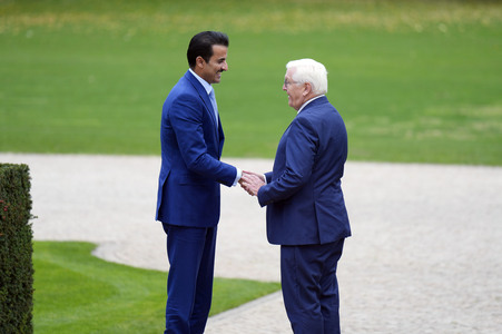 Begrüßung des Emirs des Staates Katar in Berlin