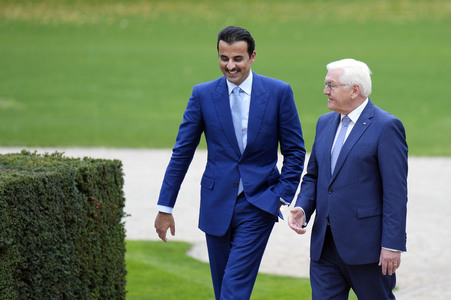 Begrüßung des Emirs des Staates Katar in Berlin