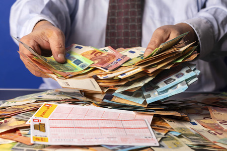 Symbolfoto Lottogewinn