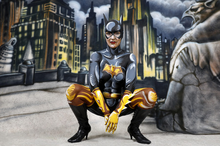 FARBKÖRPER Kalender 2025: Bodypainting Variationen