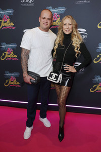 Musicalpremiere '& Julia' in Hamburg