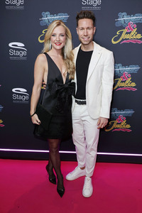 Musicalpremiere '& Julia' in Hamburg