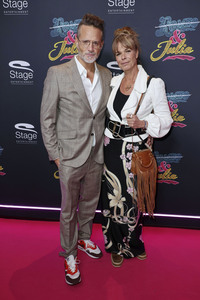 Musicalpremiere '& Julia' in Hamburg