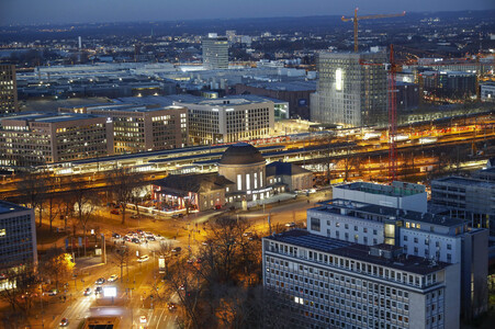 Innenstadt von Köln am Abend