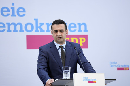 Pressekonferenz mit Bijan Djir-Sarai in Berlin