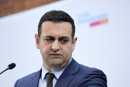 Pressekonferenz mit Bijan Djir-Sarai in Berlin