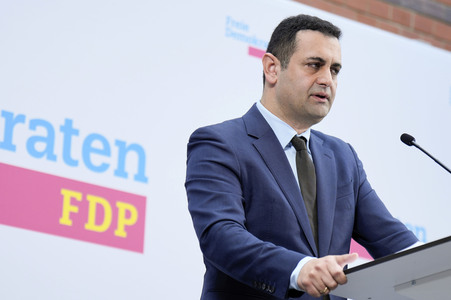 Pressekonferenz mit Bijan Djir-Sarai in Berlin