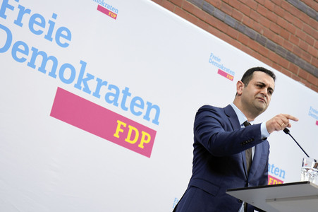 Pressekonferenz mit Bijan Djir-Sarai in Berlin