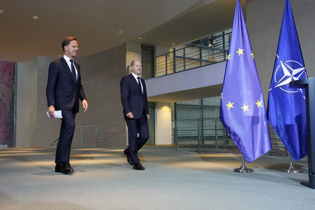 Empfang des NATO-Generalsekretärs in Berlin