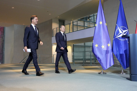 Empfang des NATO-Generalsekretärs in Berlin