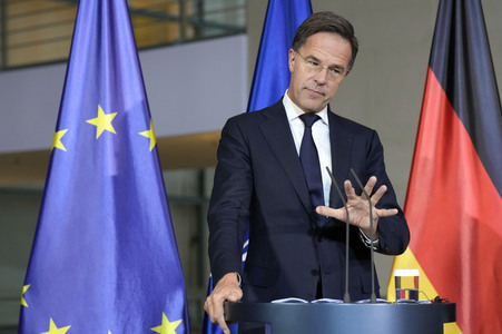 Empfang des NATO-Generalsekretärs in Berlin