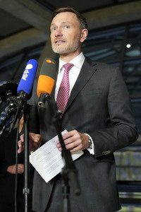 Fraktionssitzung und Pressestatement der FDP zum Ampel-Aus in Berlin