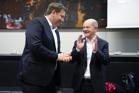 Fraktionssitzung der SPD zum Ampel-Aus in Berlin