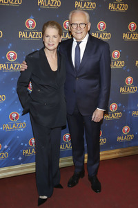 Premiere der Dinnershow 'Poletto Palazzo' in Hamburg