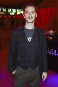 Premiere der Dinnershow 'Poletto Palazzo' in Hamburg