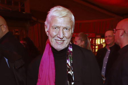 Premiere der Dinnershow 'Poletto Palazzo' in Hamburg